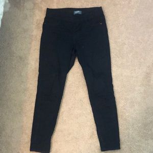 Stretchy skinny jeans